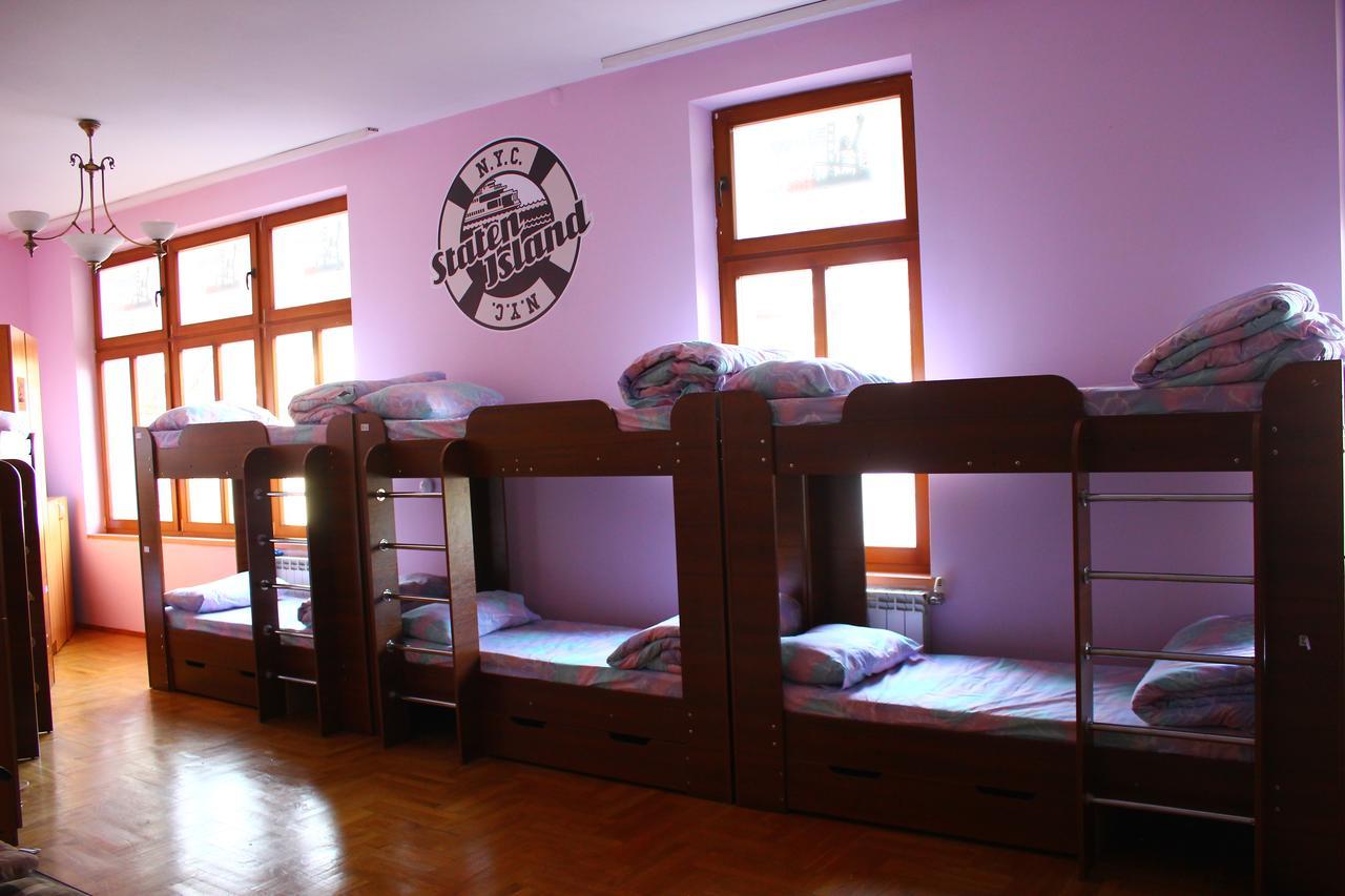 New York Hostel Lviv Exterior photo